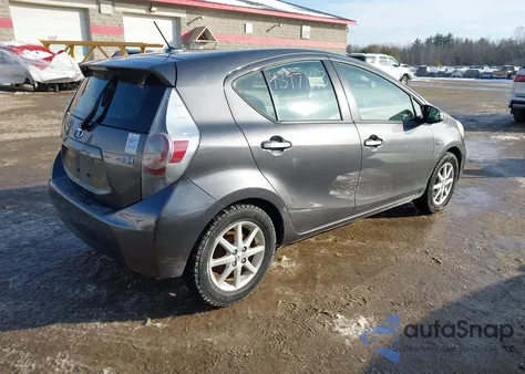 2012 Toyota Prius C Three from USA, damaged, VIN JTDKDTB34C1518732